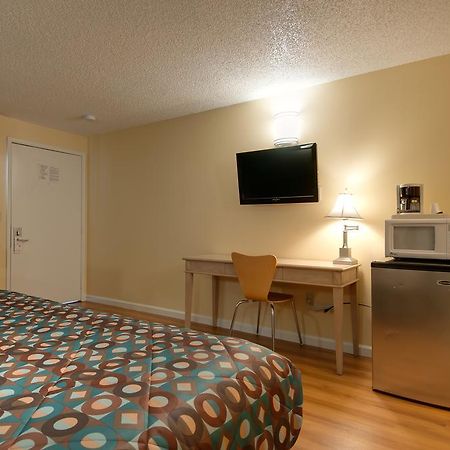 Vagabond Inn Bakersfield North Экстерьер фото